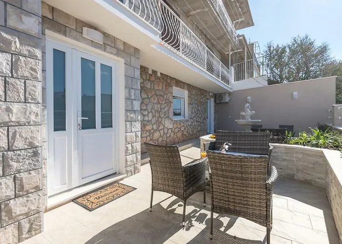 S & V Deluxe Διαμέρισμα