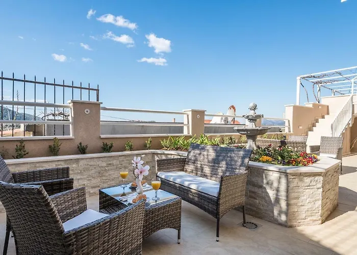 Апартаменты S & V Deluxe